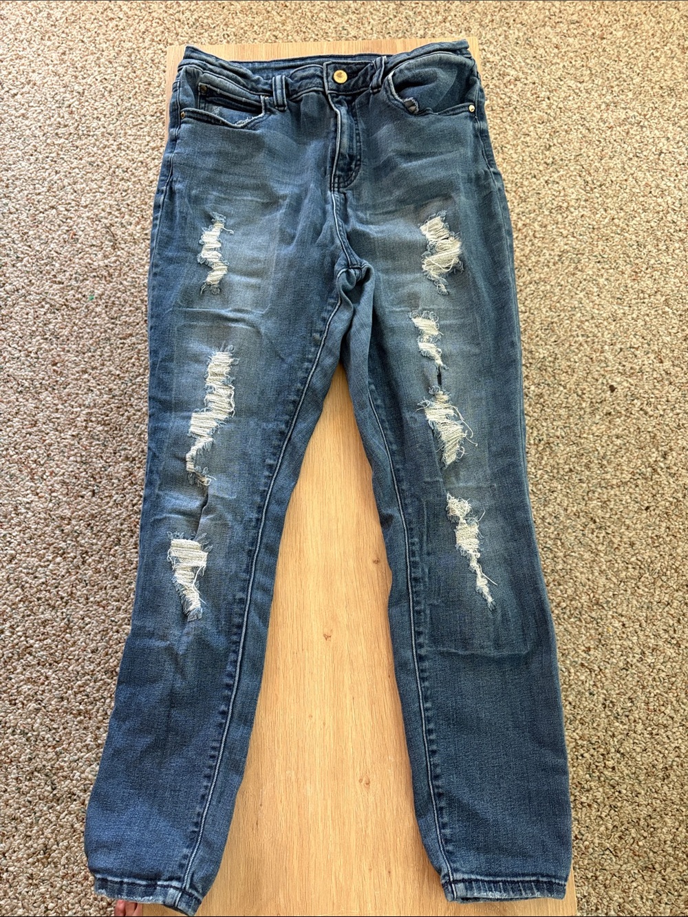 Jennifer Lopez Distressed Skinny Jeans - Dark Blue Wash